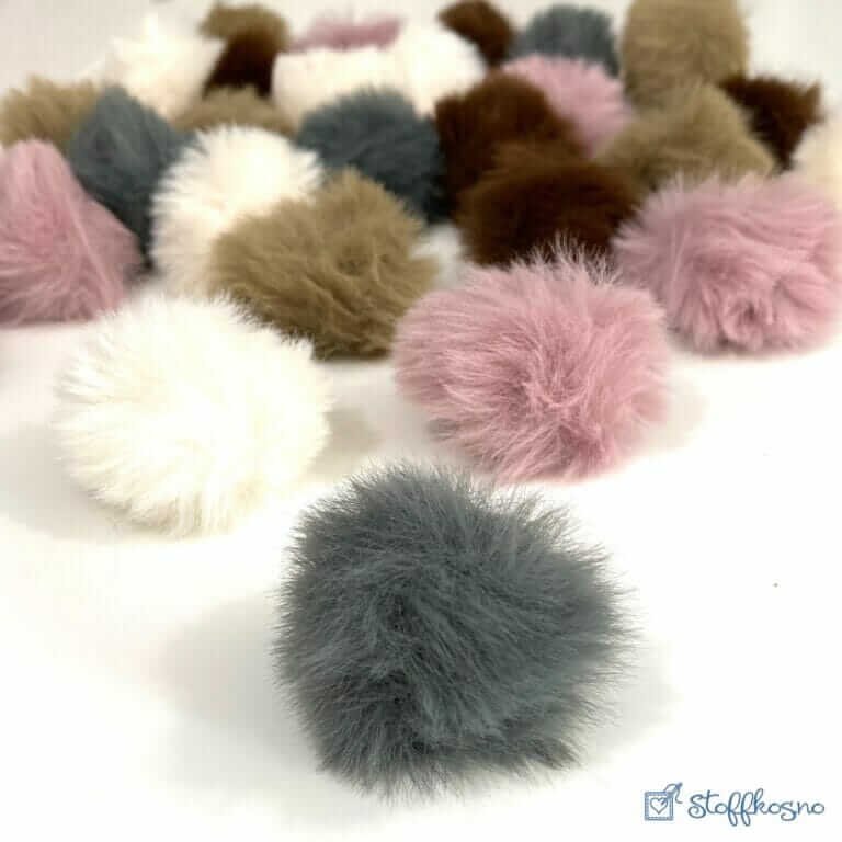 Pompom dusk 5cm